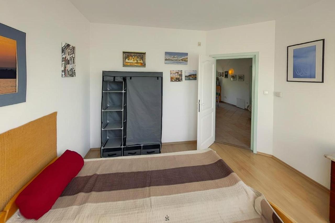 Hotel Highway House à Kecskemét Extérieur photo